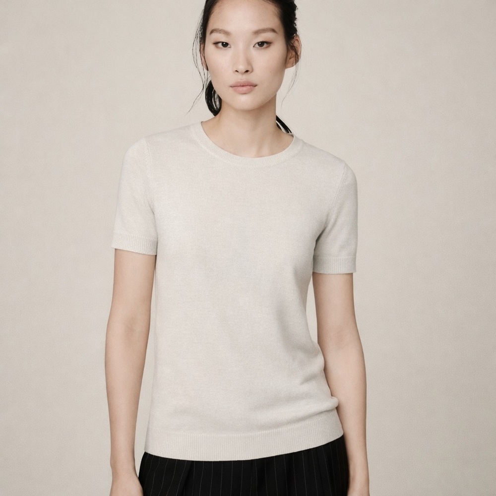 United Colors of Benetton Silk Blend Knit Top XS | NWT | Short Sleeve Sweater